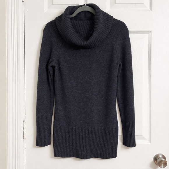 Fenn Wright Manson Women’s Cowl Neck Sweater M Navy Ribbed Angora Wool Blend - Picture 2 of 8